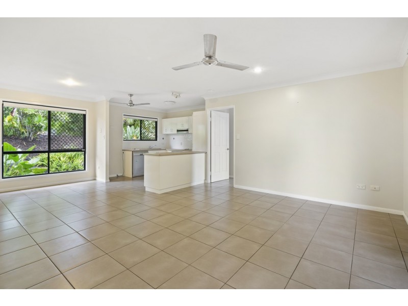 60 Country Road, Cannonvale QLD 4802