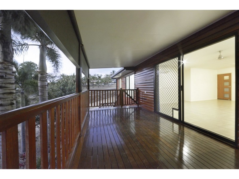 60 Country Road, Cannonvale QLD 4802