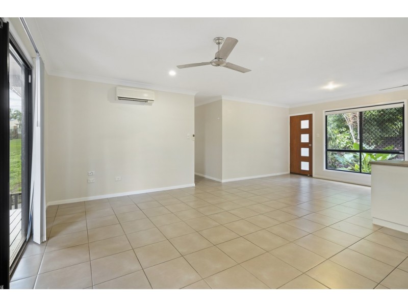 60 Country Road, Cannonvale QLD 4802