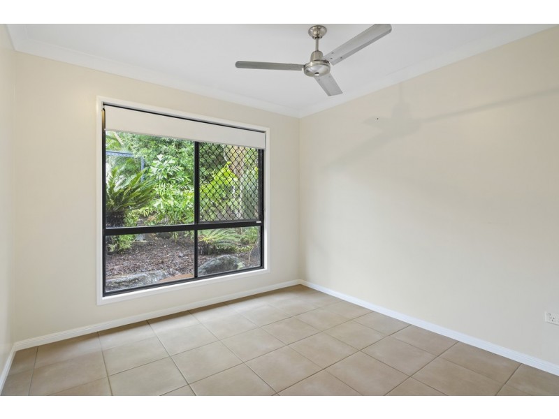 60 Country Road, Cannonvale QLD 4802