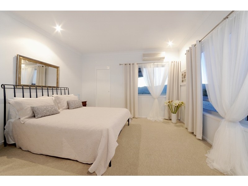 8/14 Hamilton Avenue, Cannonvale QLD 4802