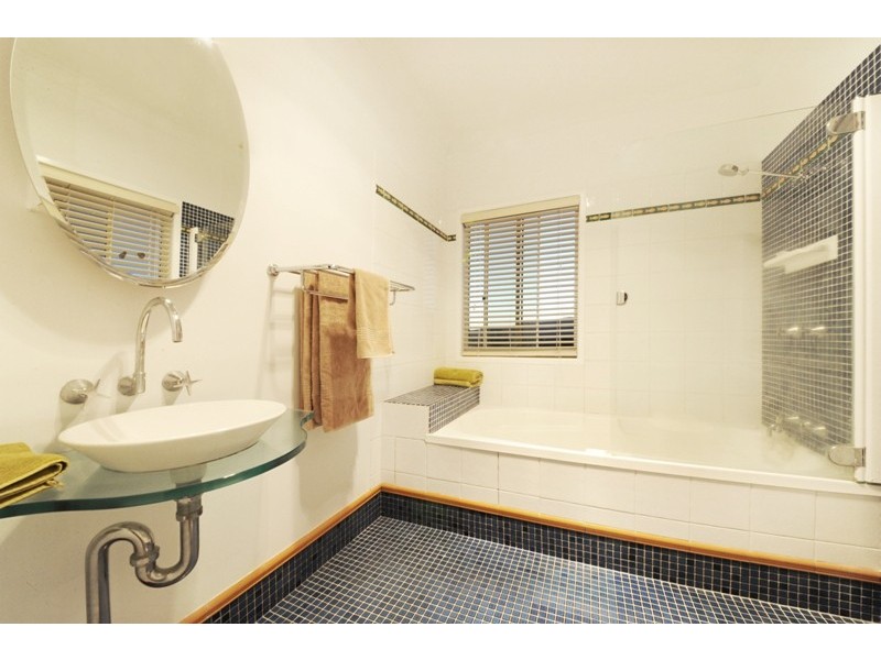 8/14 Hamilton Avenue, Cannonvale QLD 4802