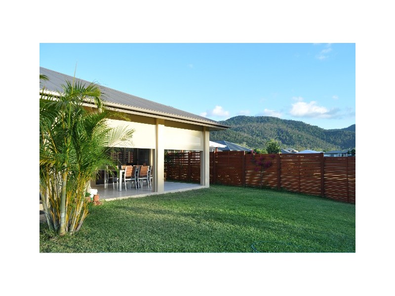 17 Waite Creek Court, Cannonvale QLD 4802