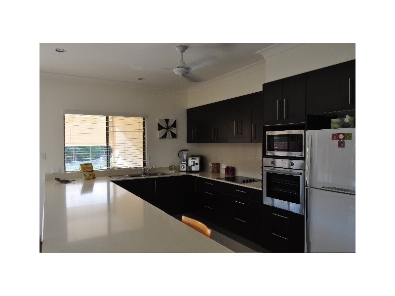 17 Waite Creek Court, Cannonvale QLD 4802
