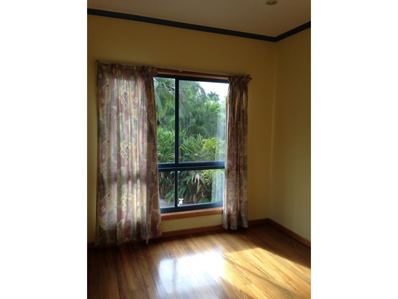13 Daydream Court, Cannonvale QLD 4802