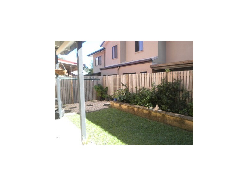 2/7 Erromango Drive, Jubilee Pocket QLD 4802