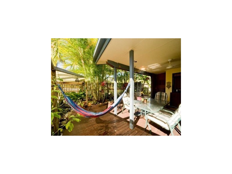 17/16 Beach Road, Cannonvale QLD 4802