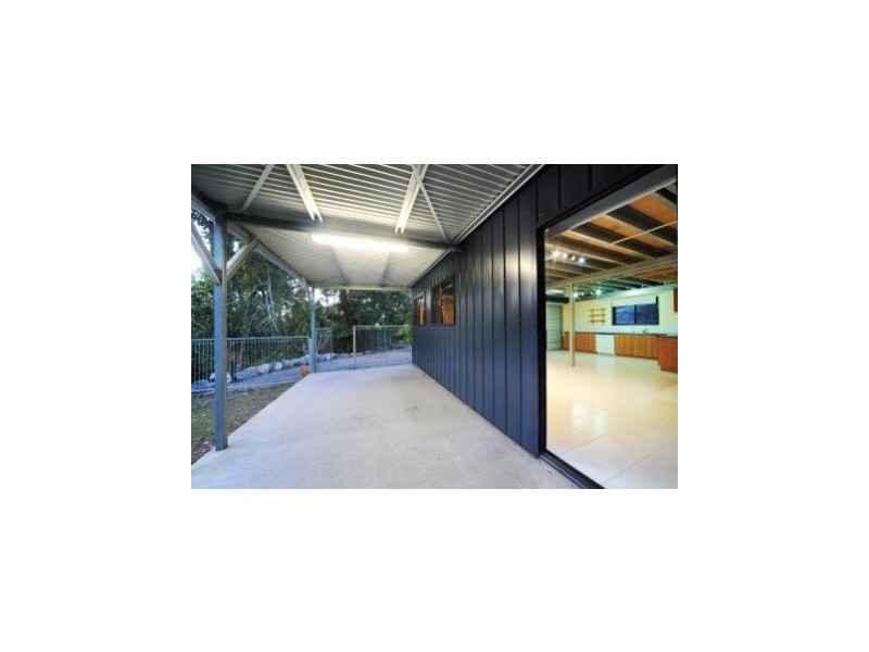 28 Eshelby Drive, Cannonvale QLD 4802