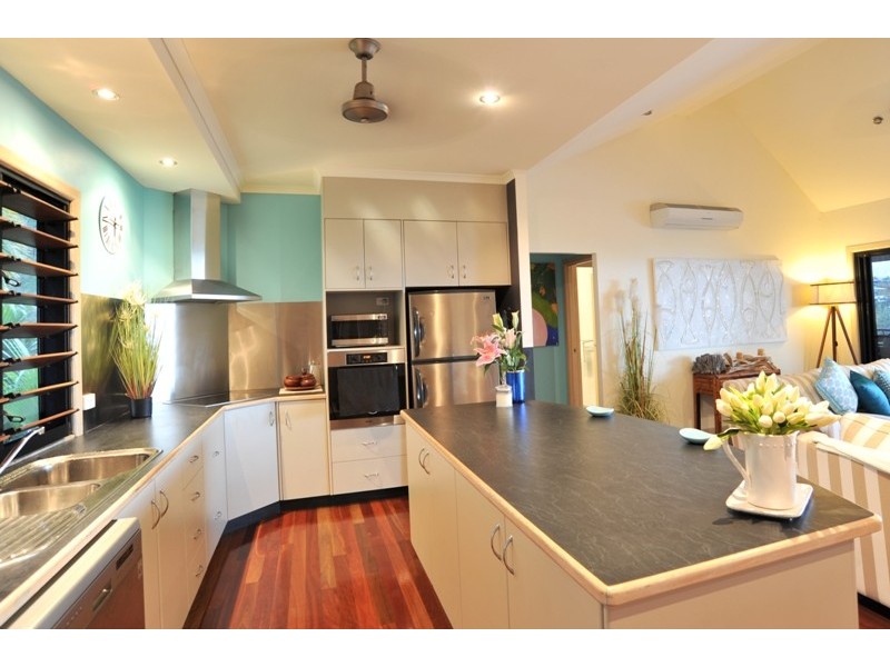 33 Stonehaven Court, Airlie Beach QLD 4802