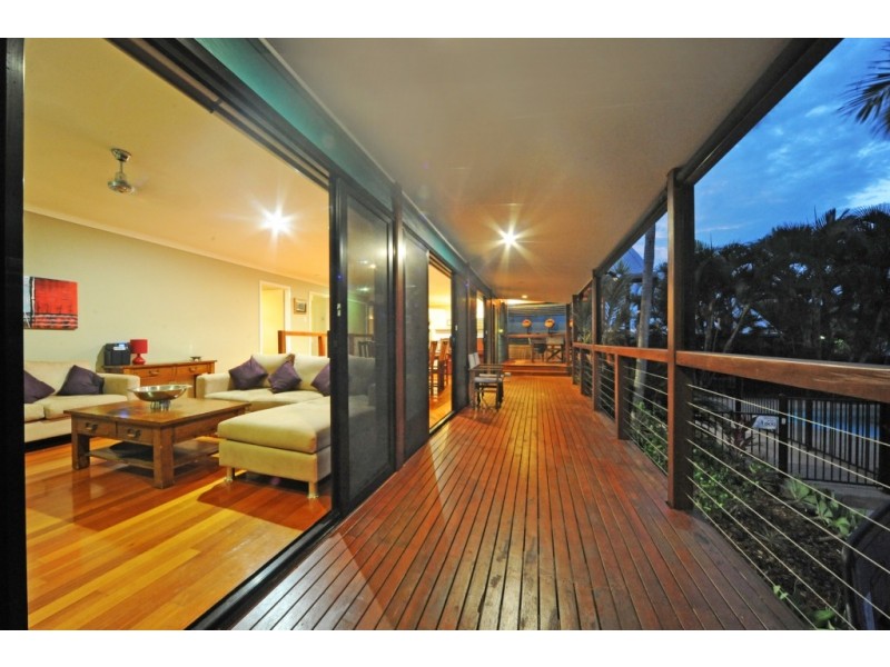 4 Daydream Court, Cannonvale QLD 4802