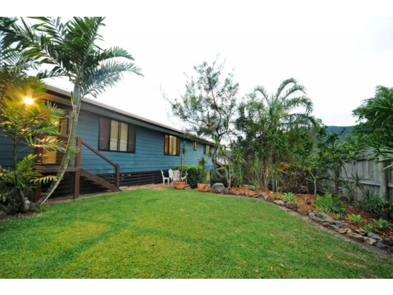 4 Daydream Court, Cannonvale QLD 4802