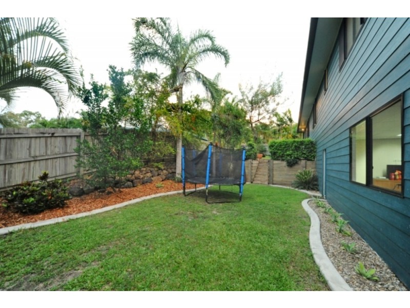 4 Daydream Court, Cannonvale QLD 4802