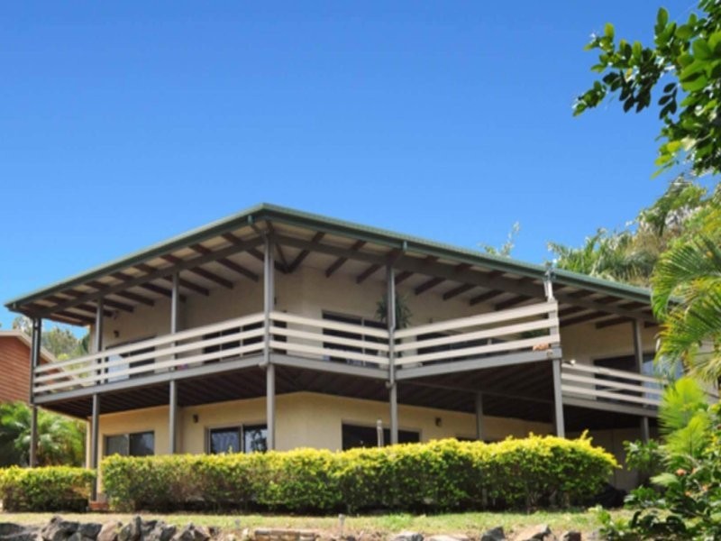 7 Country Road, Cannonvale QLD 4802