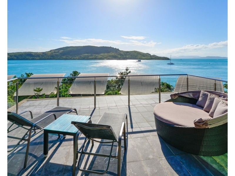 Villa 33 Yacht Club Villas, Hamilton Island QLD 4803