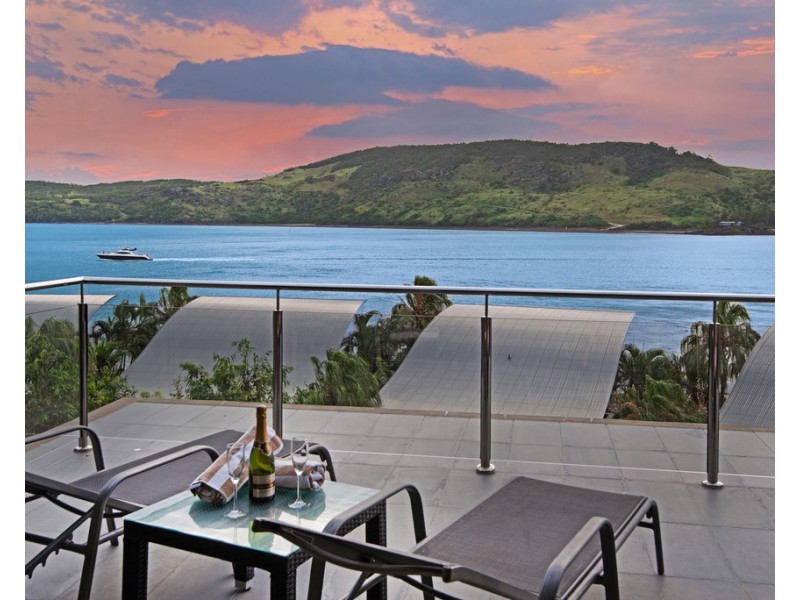 Villa 33 Yacht Club Villas, Hamilton Island QLD 4803