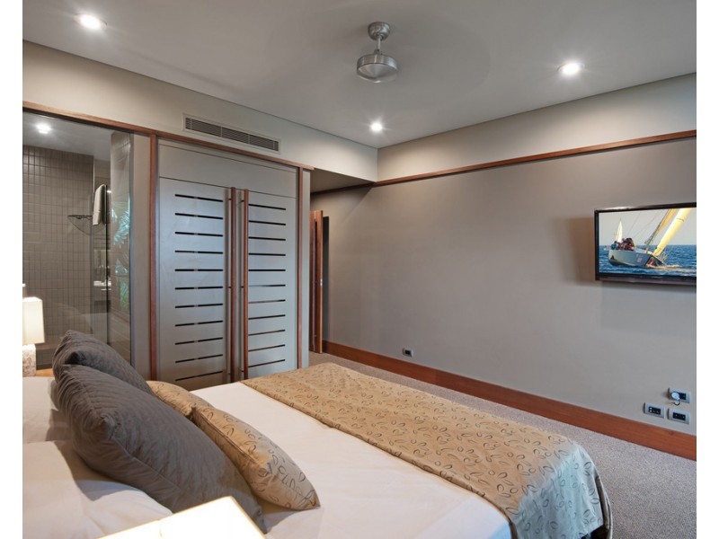 Villa 33 Yacht Club Villas, Hamilton Island QLD 4803