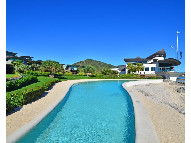 Villa 33 Yacht Club Villas, Hamilton Island QLD 4803