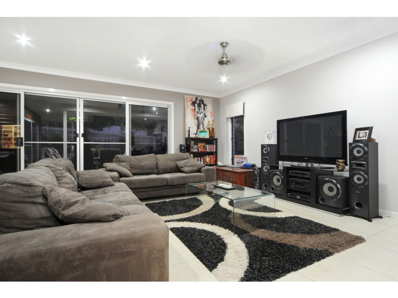 32 Sunset Drive, Jubilee Pocket QLD 4802