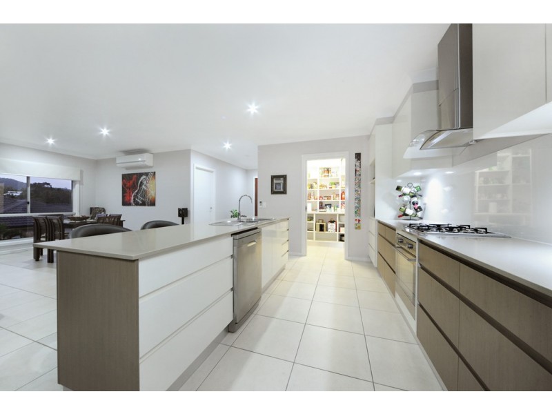 32 Sunset Drive, Jubilee Pocket QLD 4802