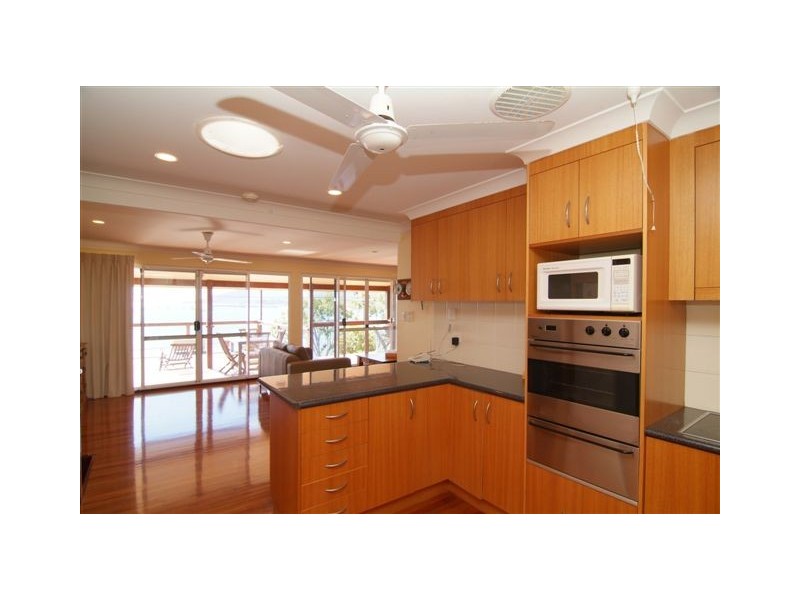 12 Coral Esplanade, Cannonvale QLD 4802