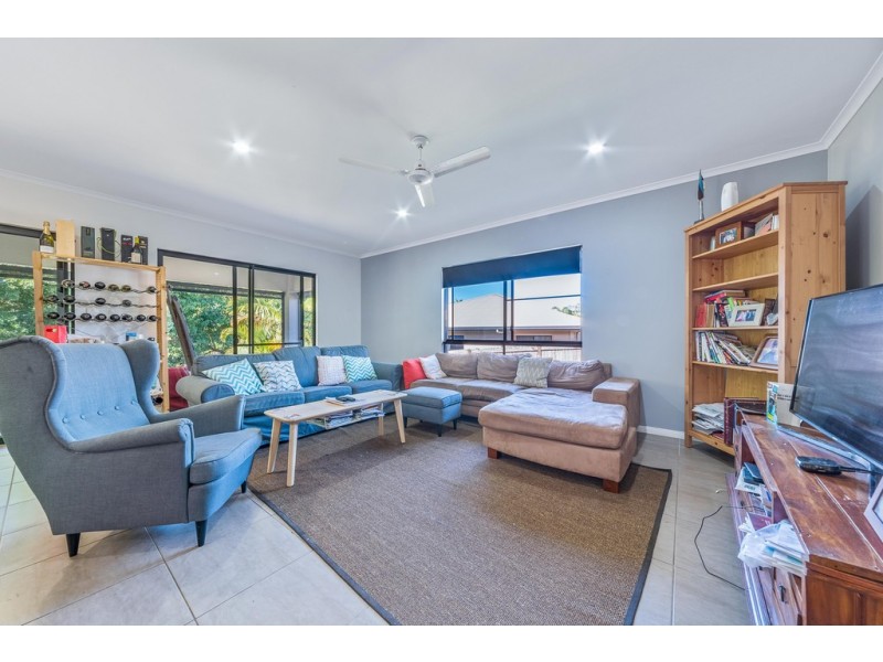 5 Jonquill Court, Cannonvale QLD 4802