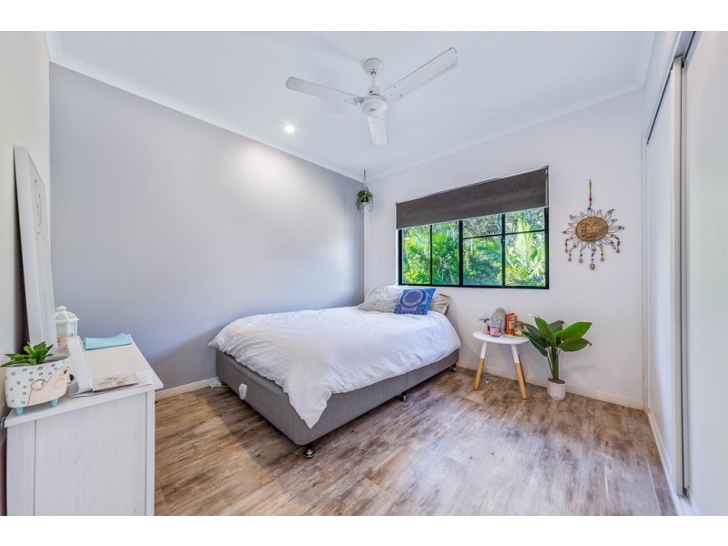 5 Jonquill Court, Cannonvale QLD 4802