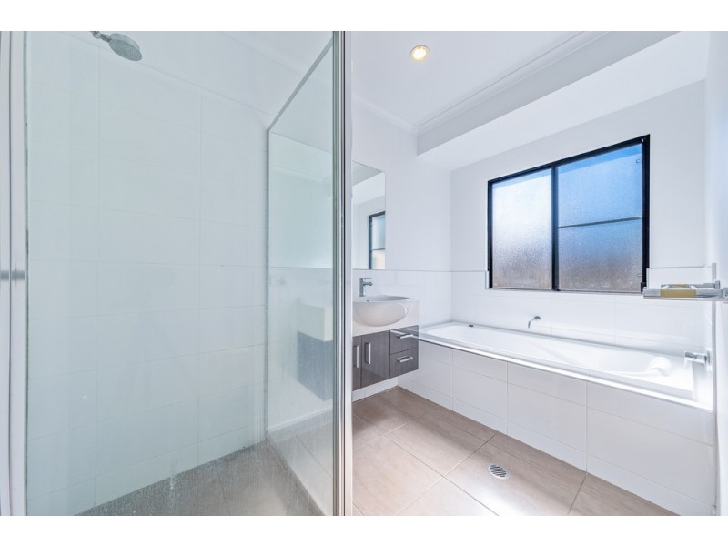 5 Jonquill Court, Cannonvale QLD 4802