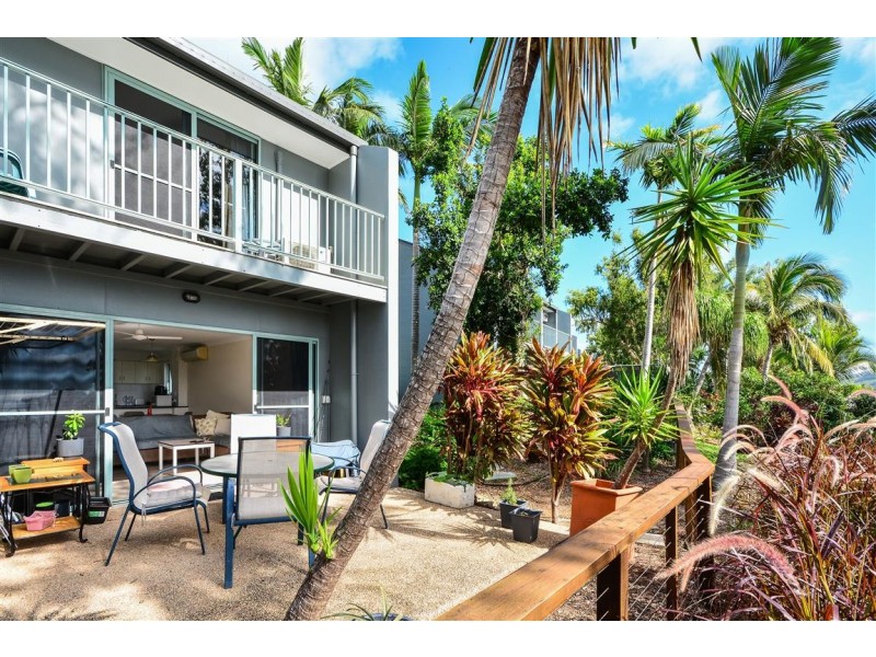 13/3 Banksia Court, Sunset Waters, Hamilton Island QLD 4803