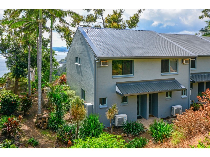 13/3 Banksia Court, Sunset Waters, Hamilton Island QLD 4803