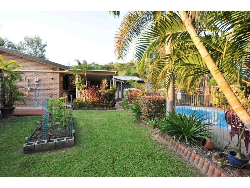 19 Wrights Road, Strathdickie QLD 4800