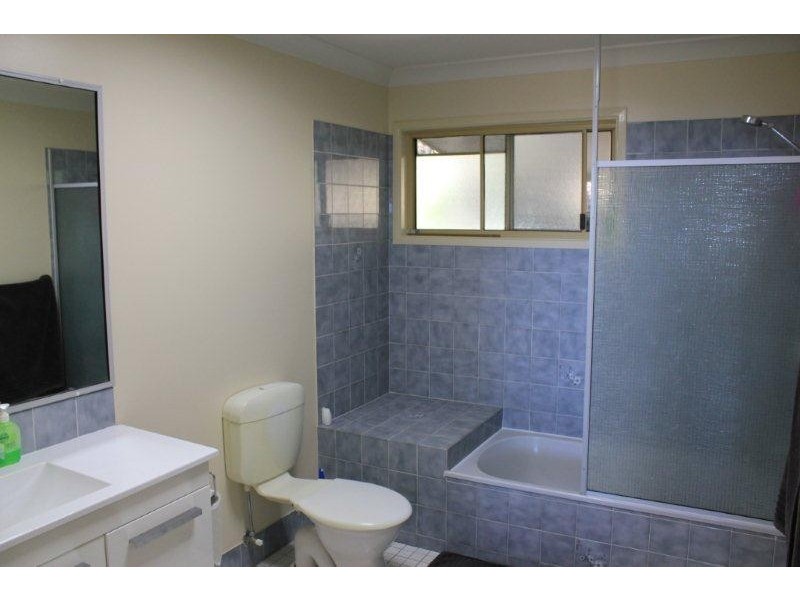 5 Katoota Court, Cannonvale QLD 4802