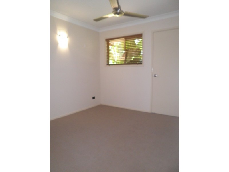5 Katoota Court, Cannonvale QLD 4802