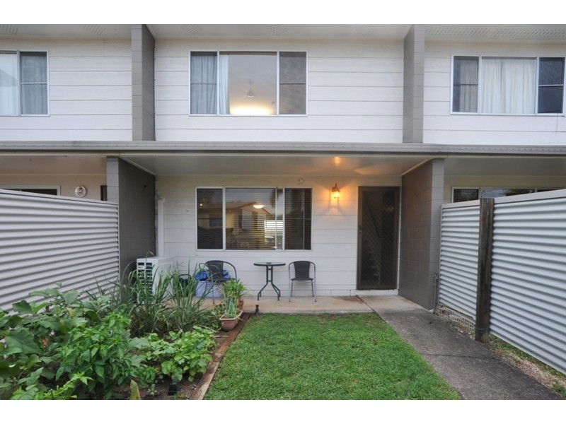 4/12 Davy Avenue, Proserpine QLD 4800