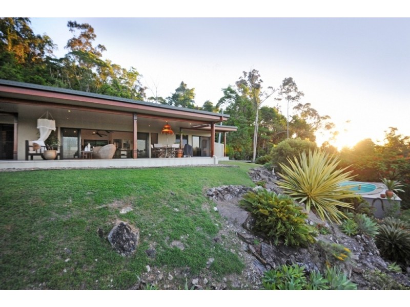 58 Ridgeview Road, Cannonvale QLD 4802