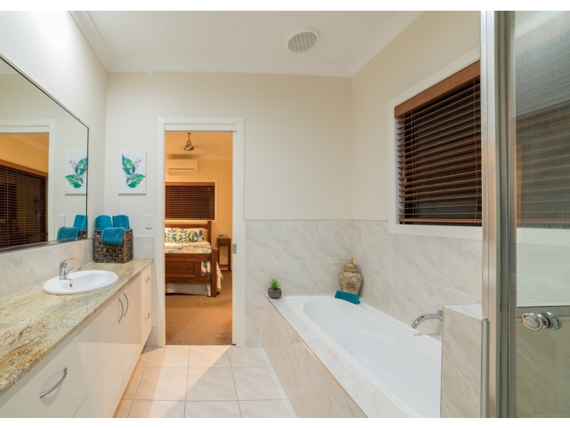 34 Sunset Drive, Jubilee Pocket QLD 4802