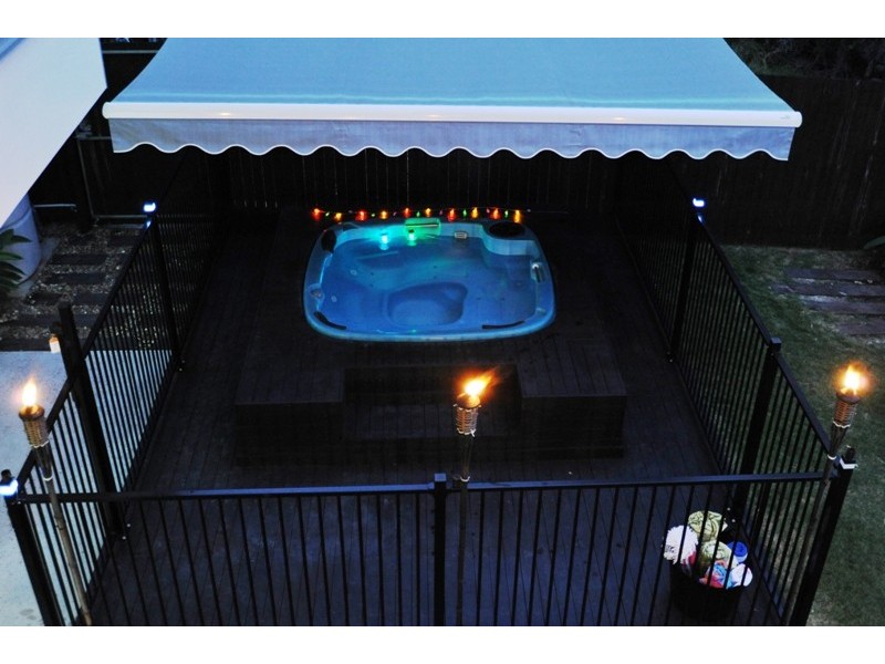 5 Harbour Avenue, Shute Harbour QLD 4802