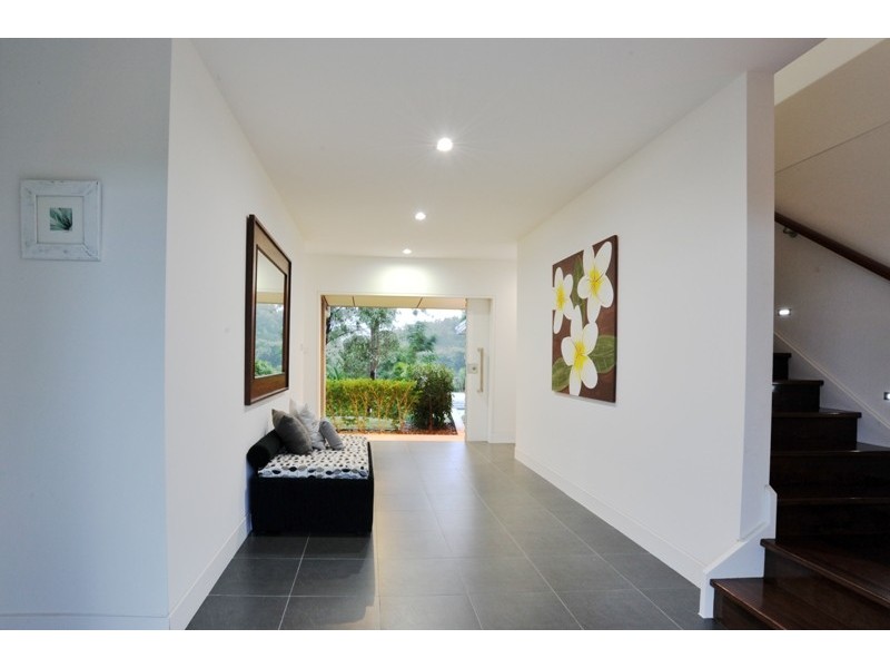 5 Harbour Avenue, Shute Harbour QLD 4802