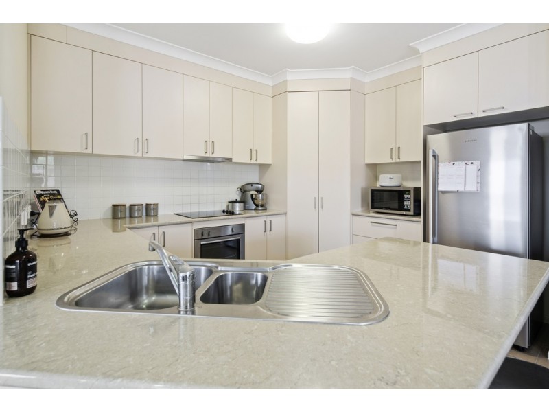 1/1 Ryben Court, Cannonvale QLD 4802