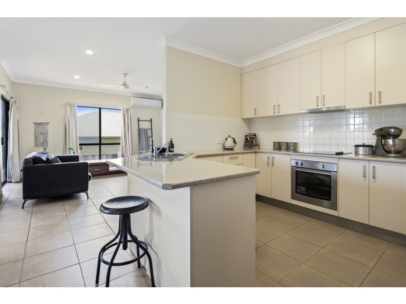 1/1 Ryben Court, Cannonvale QLD 4802