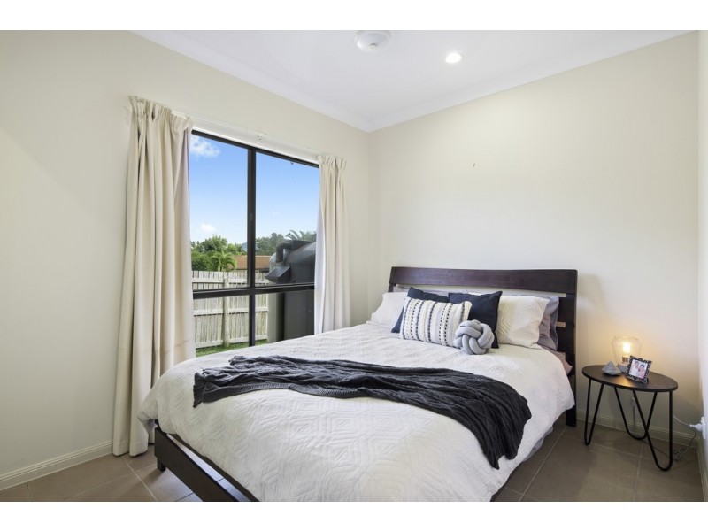 1/1 Ryben Court, Cannonvale QLD 4802