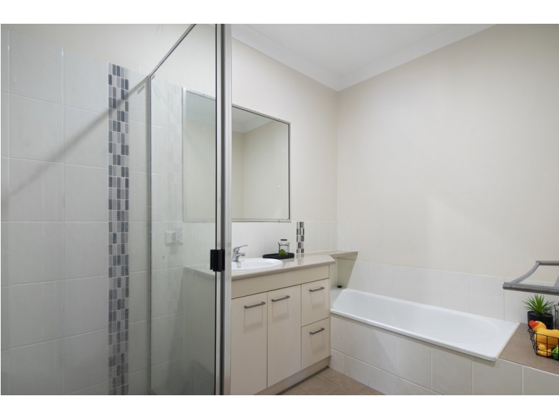 1/1 Ryben Court, Cannonvale QLD 4802