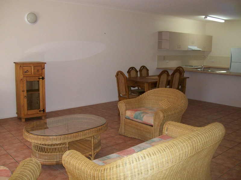 12/24 Island Drive, Cannonvale QLD 4802