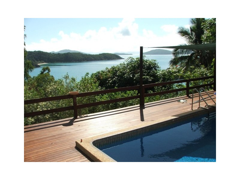 5 Warrain Street, Shute Harbour QLD 4802