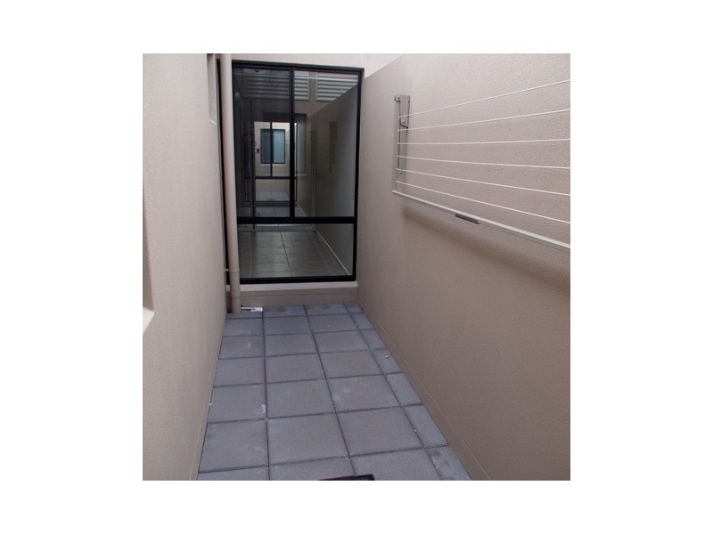 2/47 Endeavour Circuit, Cannonvale QLD 4802