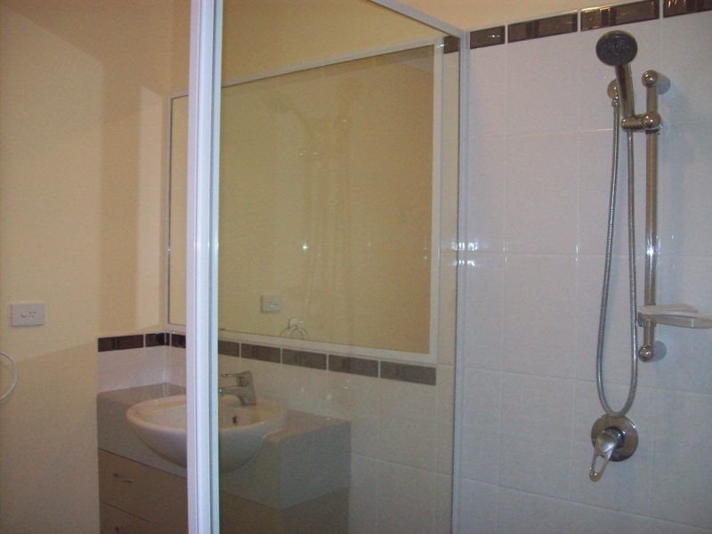 2/152 Shute Harbour Road, Cannonvale QLD 4802