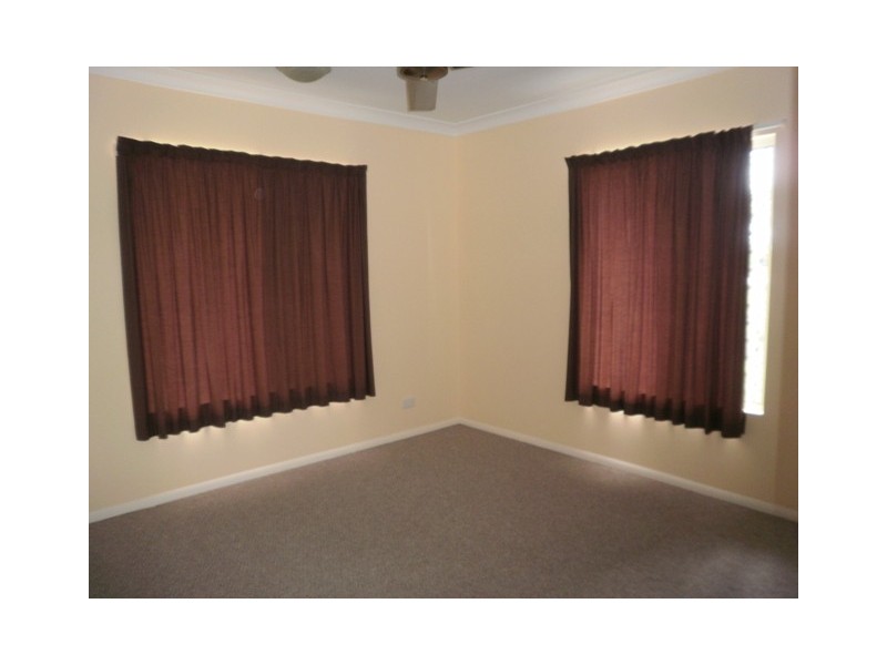 2/152 Shute Harbour Road, Cannonvale QLD 4802