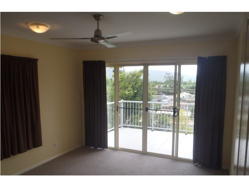 2/152 Shute Harbour Road, Cannonvale QLD 4802