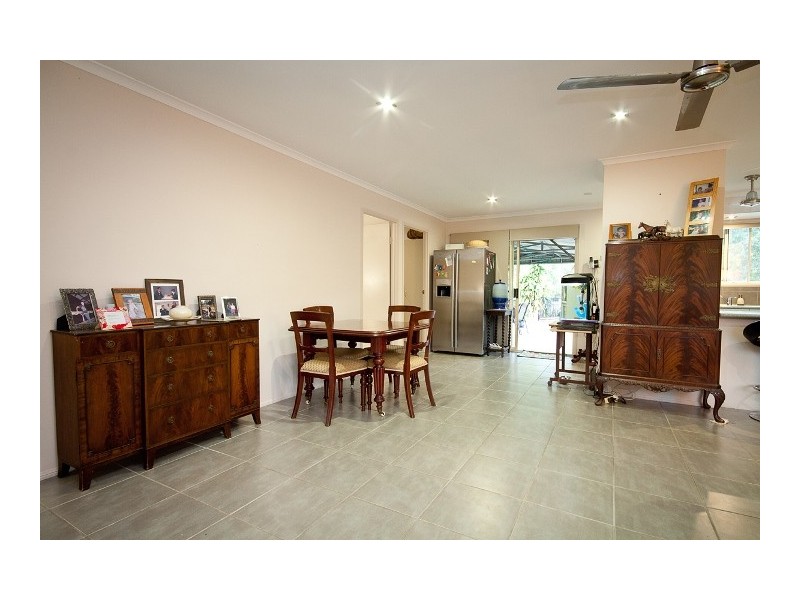 5 Solway Avenue, Cannonvale QLD 4802