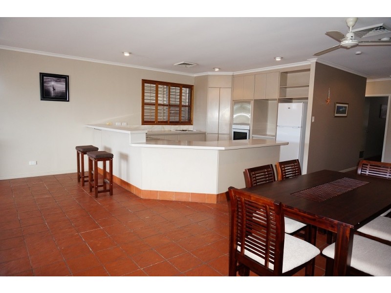 1/348 Shute Harbour Road, Airlie Beach QLD 4802