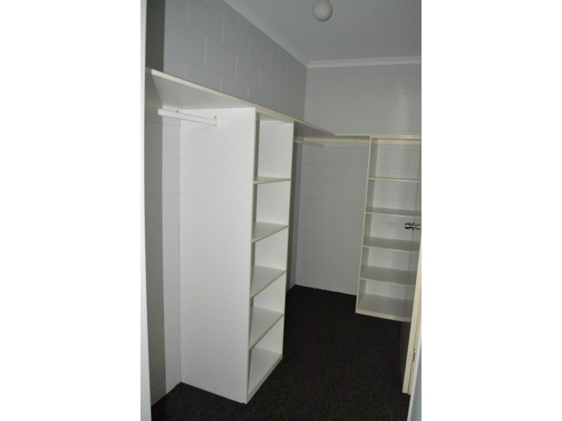 4 Sandpiper Cres, Jubilee Pocket QLD 4802